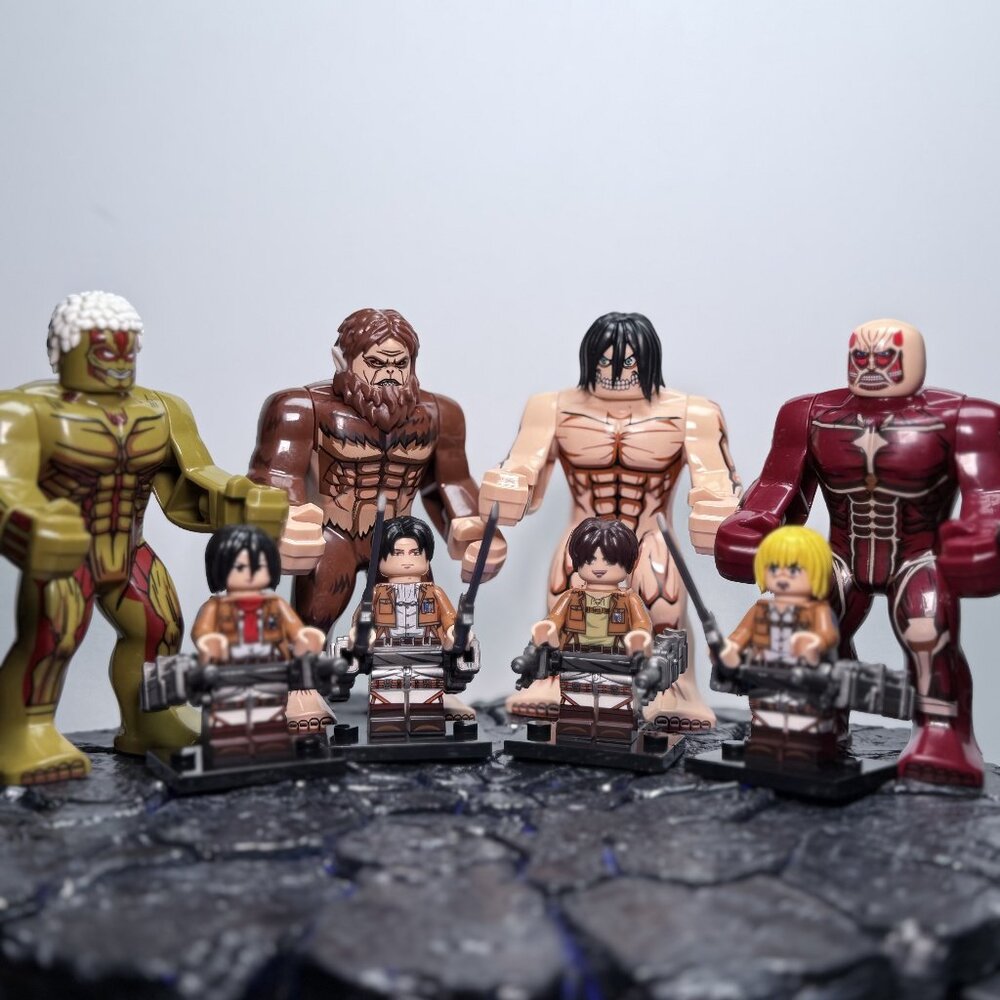Attack on Titan Custom Minifigure Set- Eren, Mikasa, Levi, Armin & Titans (8pcs）